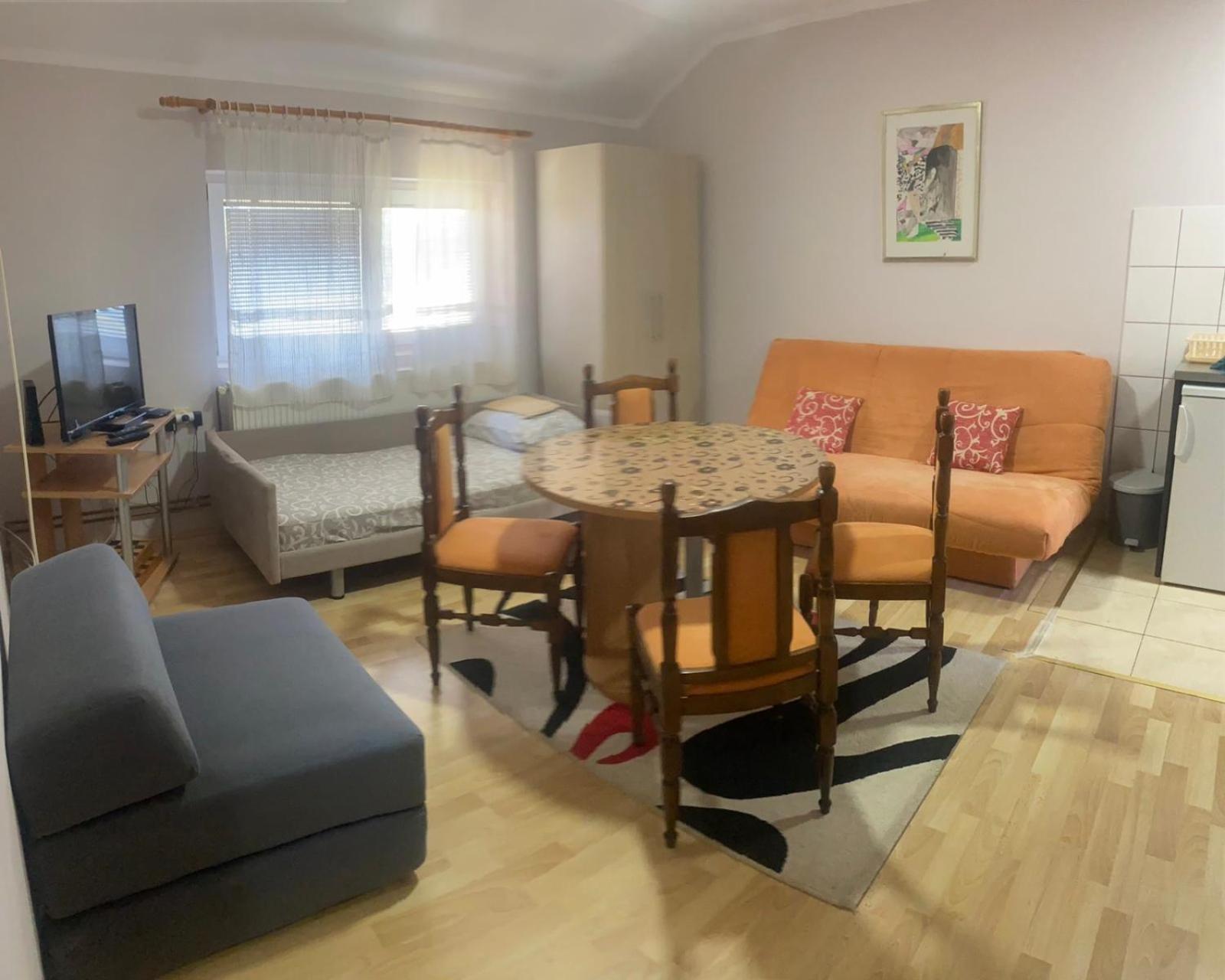 Apartmani Nais 즐라티보 외부 사진