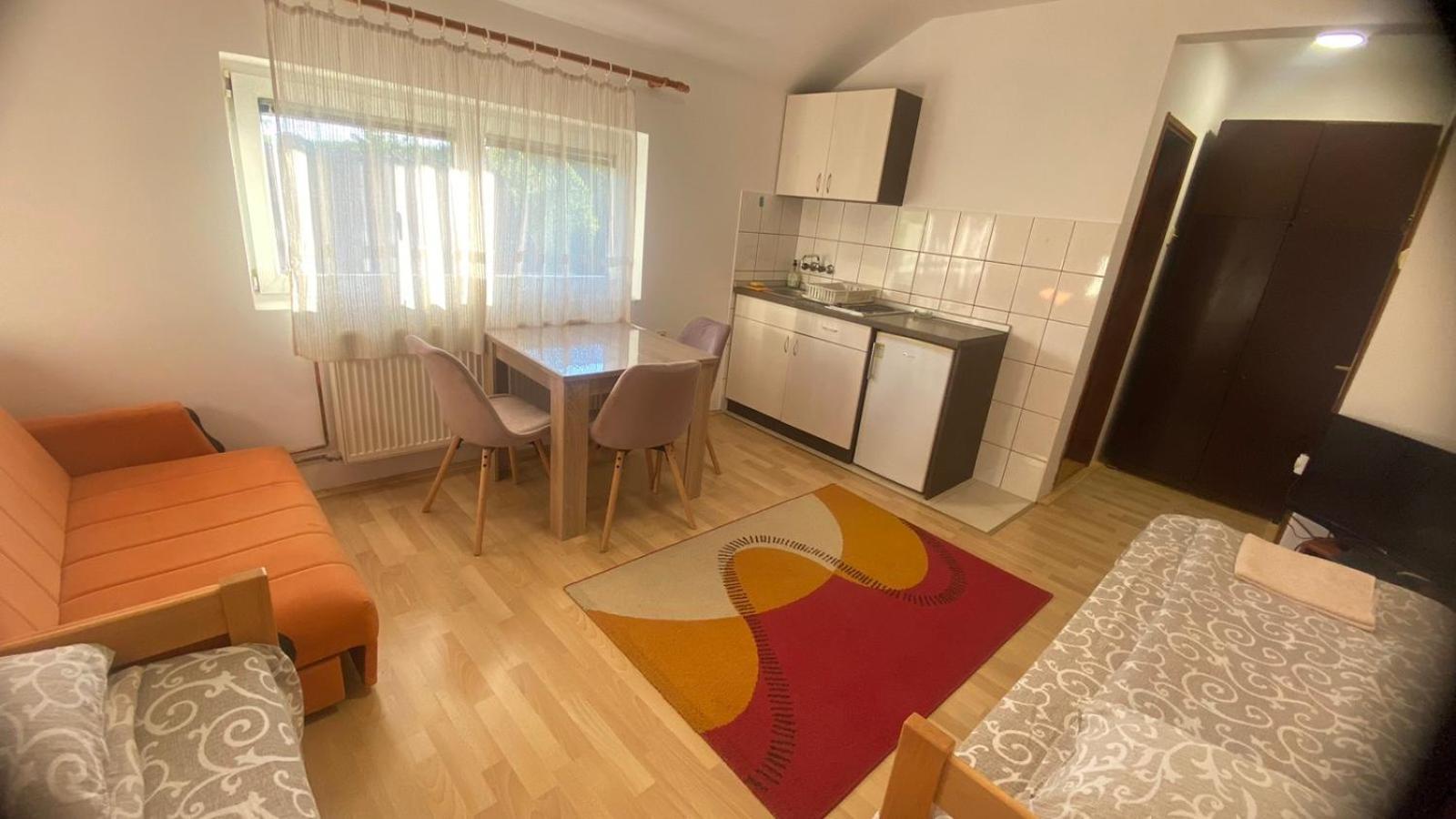 Apartmani Nais 즐라티보 외부 사진