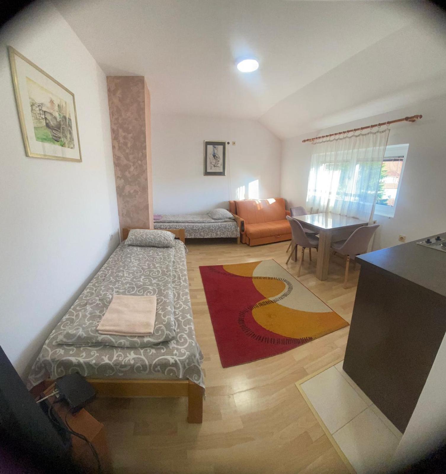 Apartmani Nais 즐라티보 외부 사진